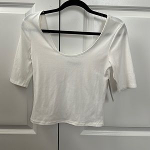 Cropped half sleeve top